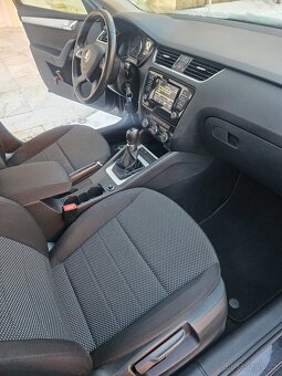 Škoda Octavia 1.6 TDI 81 kW 6 rychl. mod 2015 Navi Bluetooth - 12