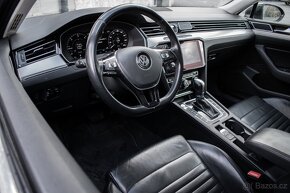 Volkswagen Passat Variant 2.0 TDI BMT Highline DSG - 12