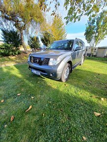 Nissan Pathfinder 2.5 DCI 128kw- aut., 7.míst, plná výbava - 12