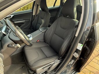 VOLVO V60 2.0 D3 5ti VÁLEC 100kW AUTOMAT /2015/ Po inspekci - 12