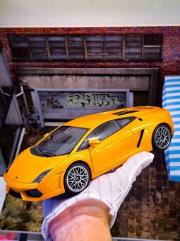 Lamborghini Gallardo LP560-4 1:18 AutoArt - 12