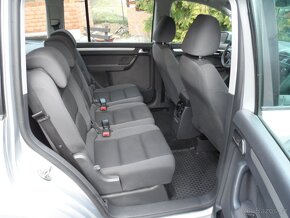 VW Touran 1.6TDI 77 KW 2.Majitel,Klima,R.V.08/2012 - 12