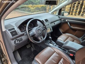 Cross Touran 2.0TDI 103kW,DSG,1.maj.servis pouze VW, kůže - 12