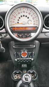 MINI COOPER ONE 2013 1.6 benzín ,PRAVIDELNÝ SERVIS - 12