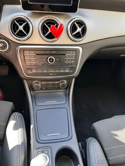 Mercedes GLA 180 - 12