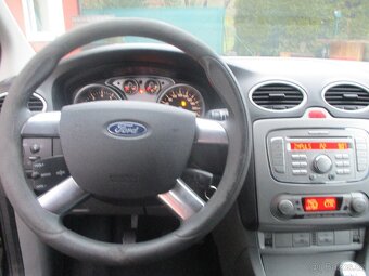 Ford Focus 1.6i DIGI AC - 12