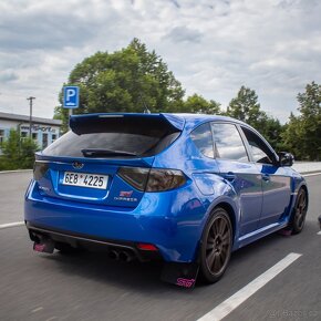 Subaru Impreza STI - 12