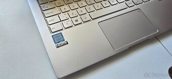 ASUS ZenBook 14 - i5, 8 GB RAM, 256GB SSD - 12