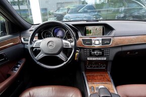 Mercedes-Benz E 300 BlueTEC HYBRID - 12