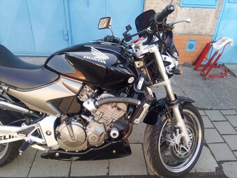 Honda CB 600F Hornet - 12