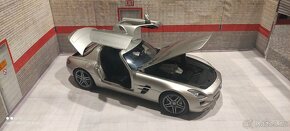 Mercedes Benz SLS amg 1:18 minichamps - 12