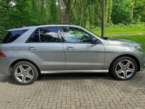 Prodám velmi pěkný nevyužitý Mercedes 350D GLE - 12