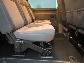 Volkswagen T5 Caravelle Comfortline - 12