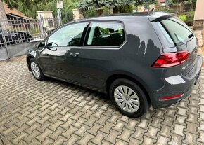 Volkswagen Golf VII 1,0TSi / 63 Kw klima benzín - 12