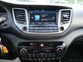 Hyundai Tucson 1.7CRDI,85kW,Trikolor,navigace - 12