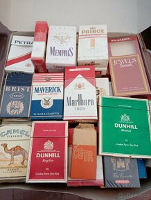 Staré krabičky od cigaret - 12
