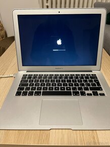 Apple MacBook Air 2017 13" - 12