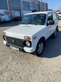 Lada Niva Urban r.v. 8/2019 4x4, koupeno ČR, 1 majitel - 12