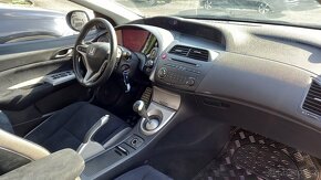 Honda Civic  1.8 vti   2008  UFo - 12