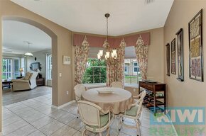 Prodej, vila u jezera, Florida, Whispering Oaks Drive, North - 12