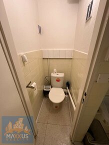 Podnájem kosmetického salónu (35 m2), ul. Sudoměřská, Praha - 12