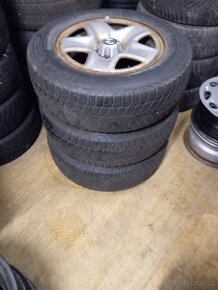 225/65/17 102H Bridgestone Blizzak LM-80 Evo - 12