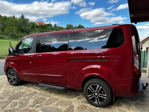 Ford Tourneo Custom - 12