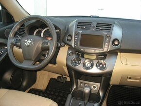 Toyota RAV4 2.0i 158PS Life A/T 4x4 - 12