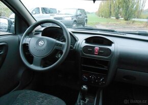 Opel Corsa 1,0 12V Comfort Serviska benzín - 12