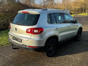 VW Tiguan 2.0TDi 4x4, r.2009, serviska, sada kol, STK, klima - 12