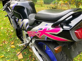 Suzuki GSXR 750w, plně funkční, zánovní pneu - 12