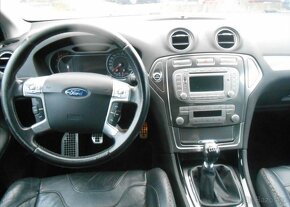 Ford Mondeo 2,2 129 kWTDCi Ghia Historie nafta manuál - 12