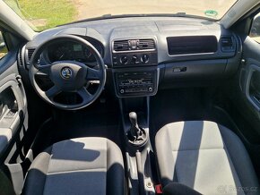 Škoda Fabia 2 combi 1,4 16 V 63 KW TOP STAV - 12