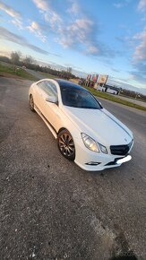 Mercedes Benz E350CDI Coupe - 12