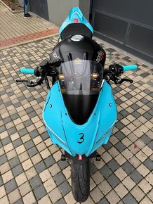 Aprilia Tuono V4 1100Factory - 12