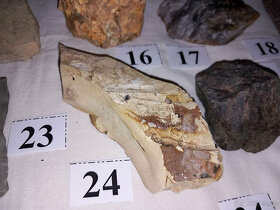 S89 Sbírka 37 ks minerálů, hornin a zkamenělin - 12