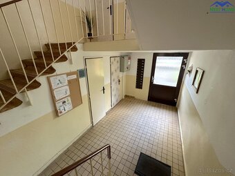 Pronájem komplet zařízený byt 1+1, OV, 36 m2, ul. Topolčians - 13