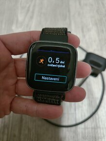 Fitbit Versa 2 chytré hodinky - 13