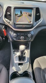 JEEP CHEROKEE 2016 3.2 V6 PENTASTAR LATITUDE,100 000 KM - 13