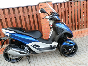 Piaggio MP3 300 Yourban LT (2015) - 13