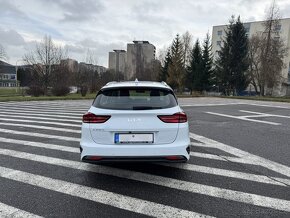 Kia Cee´d Combi - 13