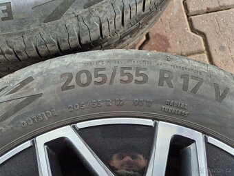 Alu kola Škoda  5x112 7x17 ET46 205/55r17 letní 5E3 601 025 - 13