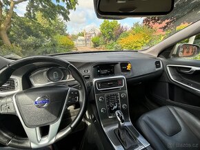 Volvo S60 D5 AWD SUMMUM (Automat), 158 kW - 13