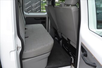 Volkswagen Transporter 2.0 TDI DSG DoubleCab - 13