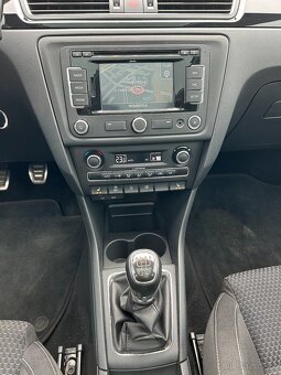 ŠKODA RAPID SP 1.6TDI 77KW SPORT PANORAMA NAVI XENON - 13