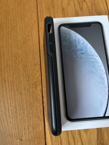 iPhone XR 256 GB - 13