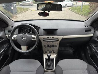 Opel Astra H 1.6 16V Caravan Combi ALU kola Původ ČR Tažné - 13