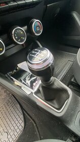 Prodám Dacia Duster 1.6 benzin 2018 - 13