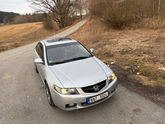 Honda Accord 2.4 140kw automat 249tis km nová stk - 13