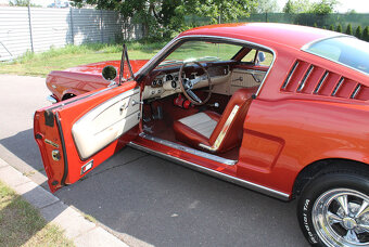 1966 Ford Mustang Fastback 289 V8, 4 rychl. manuál - 13